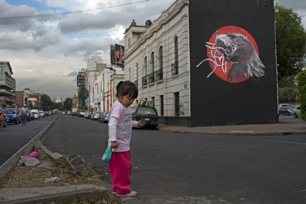 Ciler, a street artist native to Mexico City, uses the iconic symbols of his country, an eagle having caught a snake, to critique the violence of Mexican society.